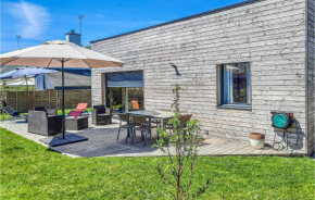Lovely Home In Moëlan-Sur-Mer With Kitchen